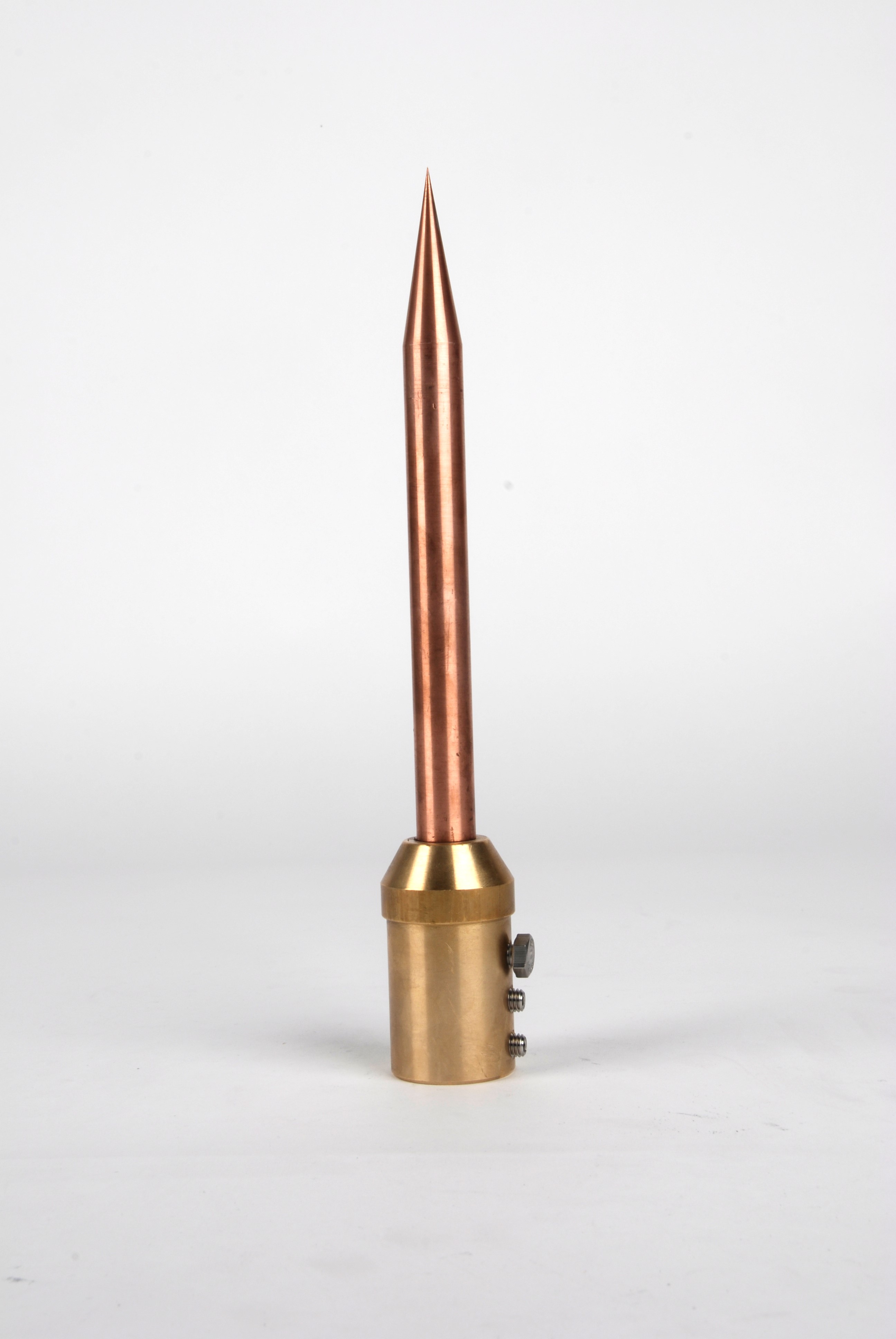 Punta simple FRANKLIN de cobre con pieza de adaptación.
